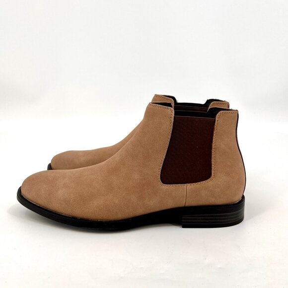 Madden Maxxin Chelsea Boots Size 9 Taupe Faux Suede Mid Height Round Toe - Picture 2 of 13